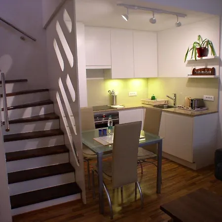 Studio Mija Tour As Apartamento *
