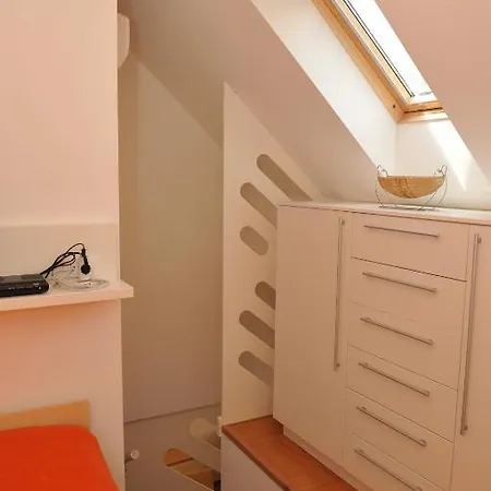 Apartma Studio Mija Tour As *